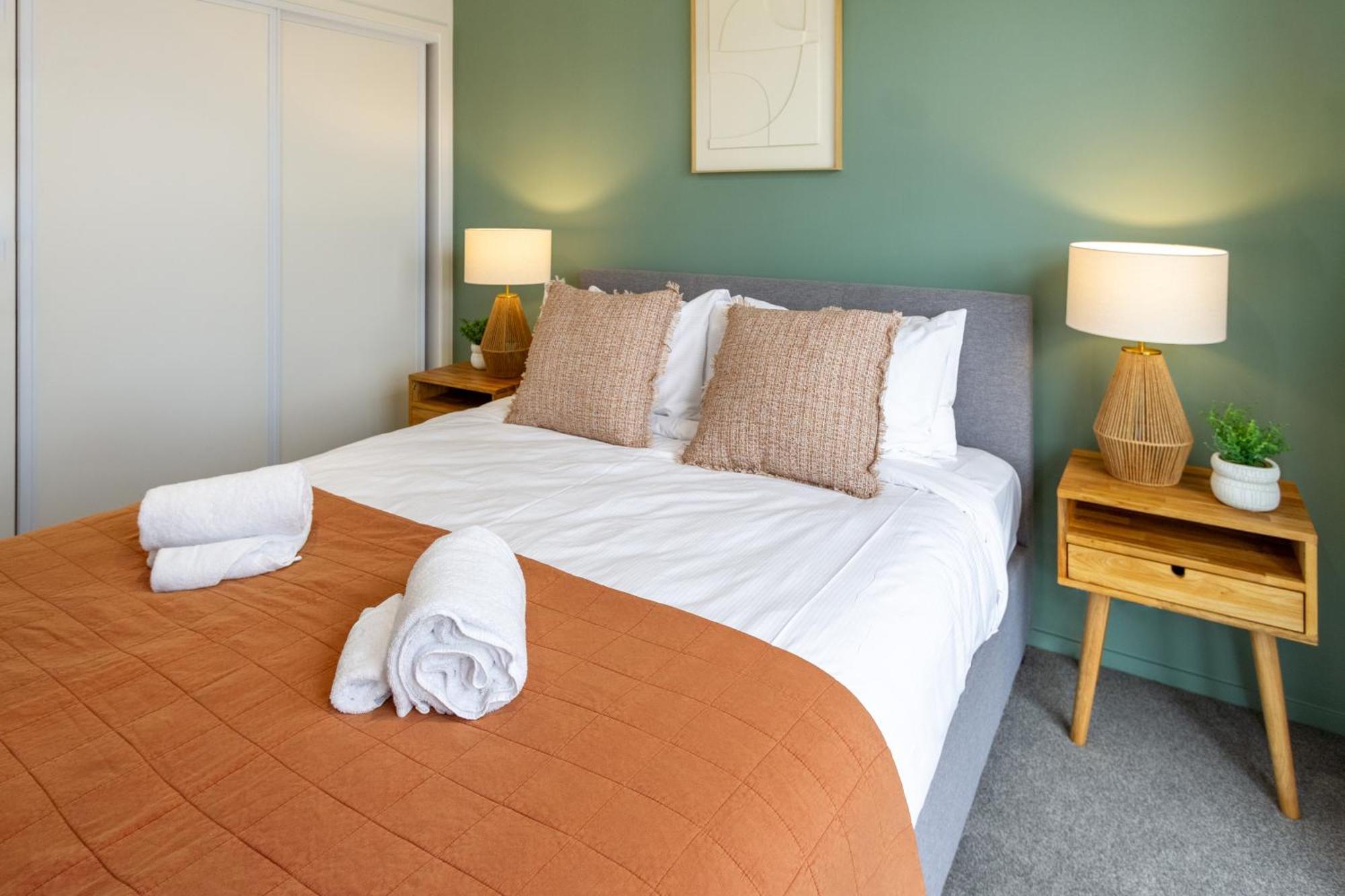 Modern City Lifestyle: 2 Bedroom 1 Bath ไครสต์เชิร์ช ภายนอก รูปภาพ